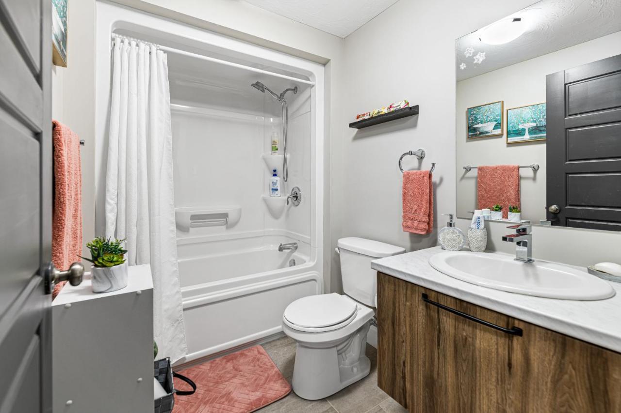 One Bedroom Apartment Moncton North ! מראה חיצוני תמונה